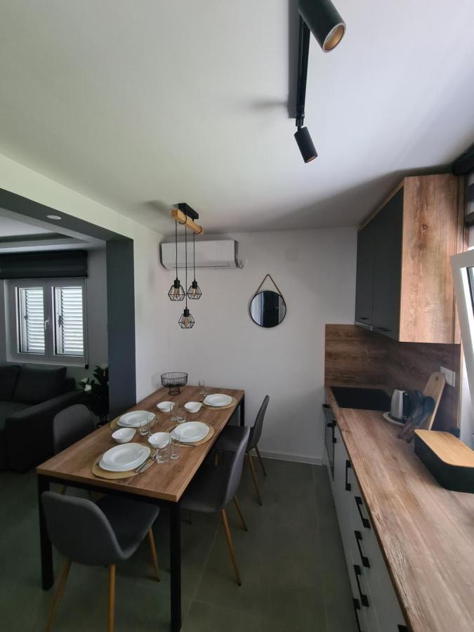Apartment Nikcevic Tivat Zewnętrze zdjęcie